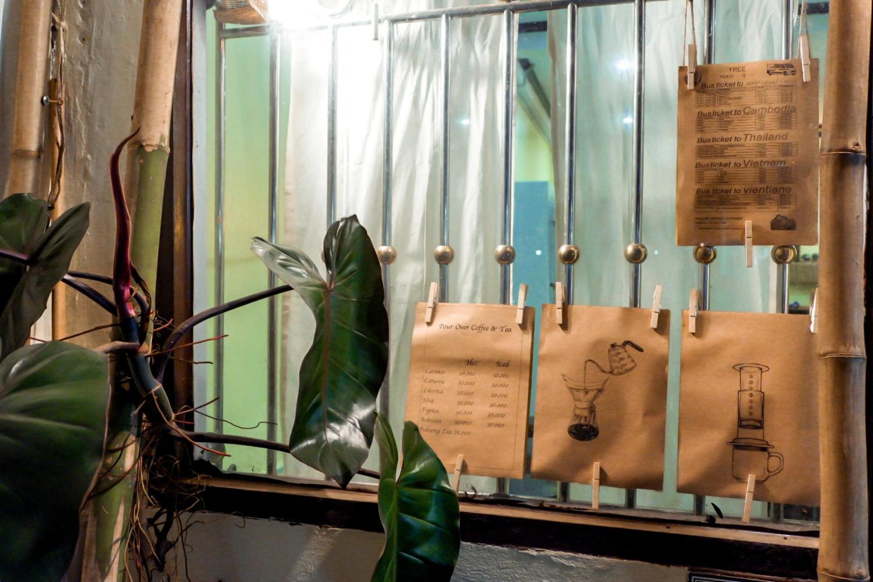 Non Pakse Hostel & Coffee House Ngoại thất bức ảnh