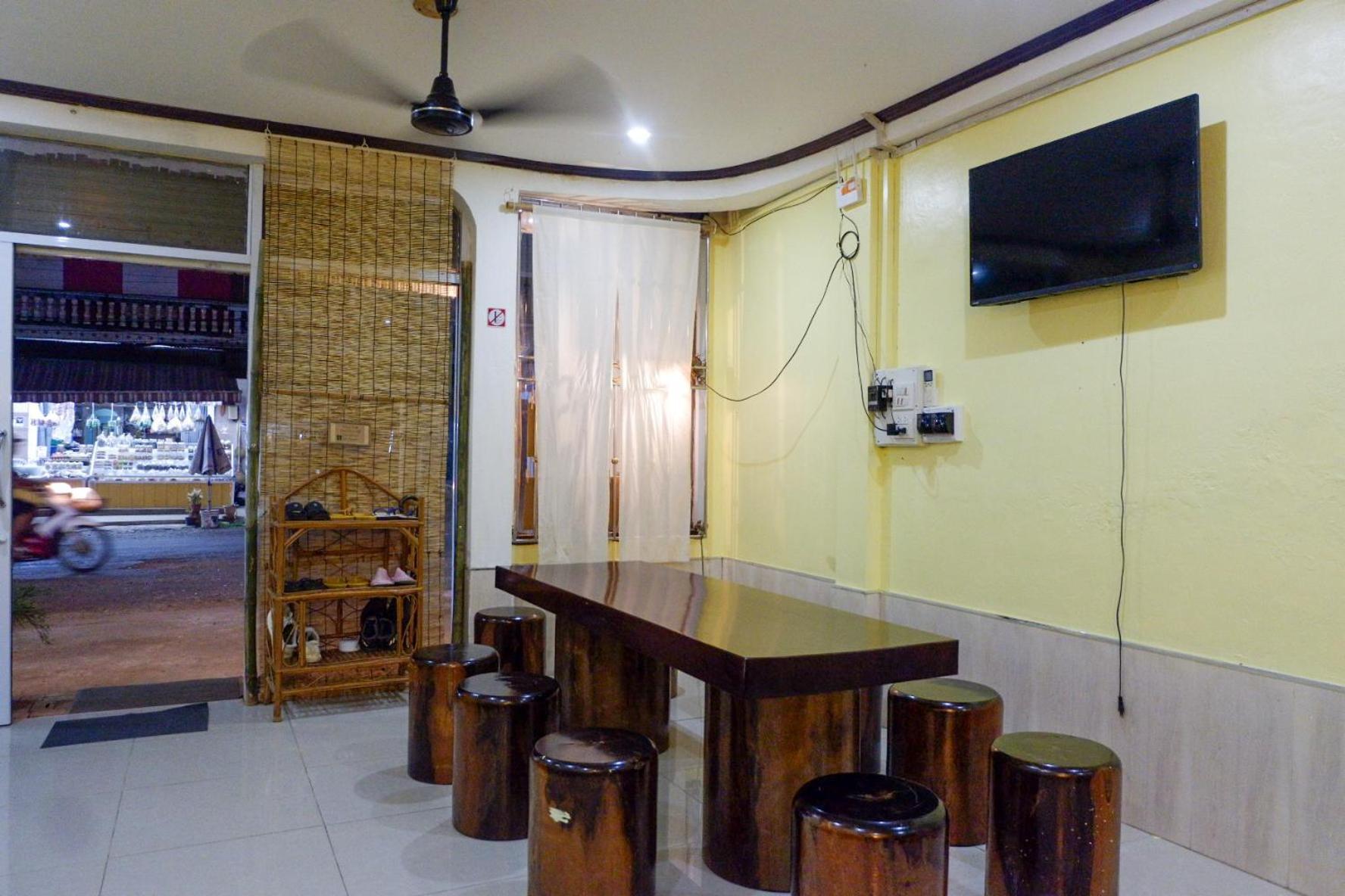 Non Pakse Hostel & Coffee House Ngoại thất bức ảnh