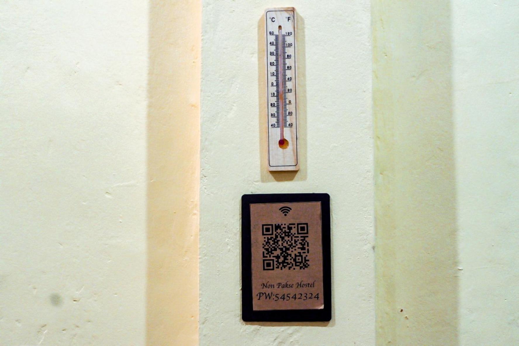 Non Pakse Hostel & Coffee House Ngoại thất bức ảnh
