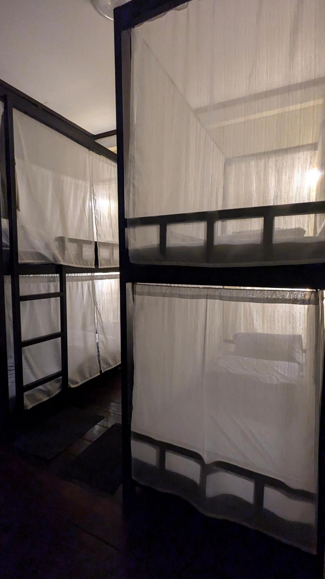 Non Pakse Hostel & Coffee House Ngoại thất bức ảnh
