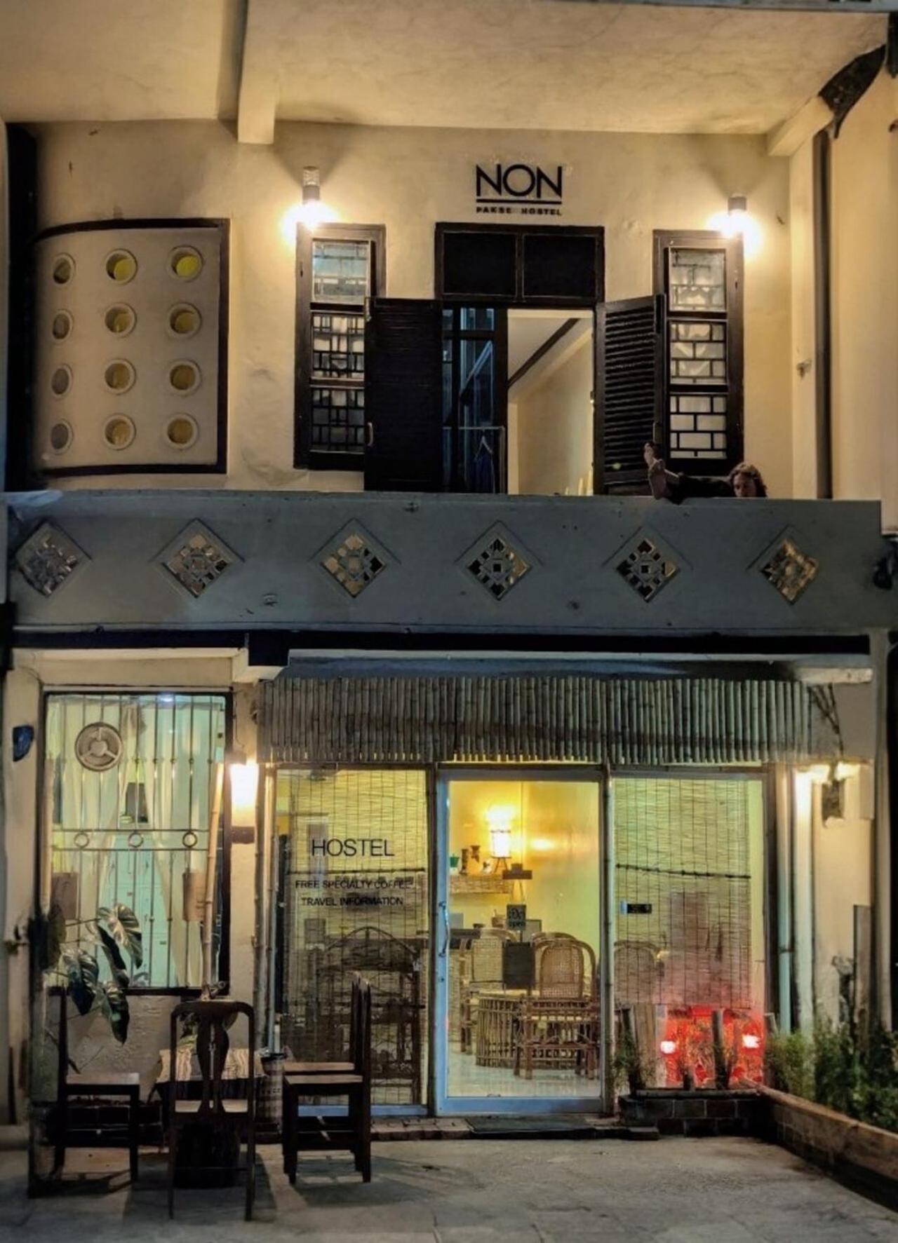 Non Pakse Hostel & Coffee House Ngoại thất bức ảnh