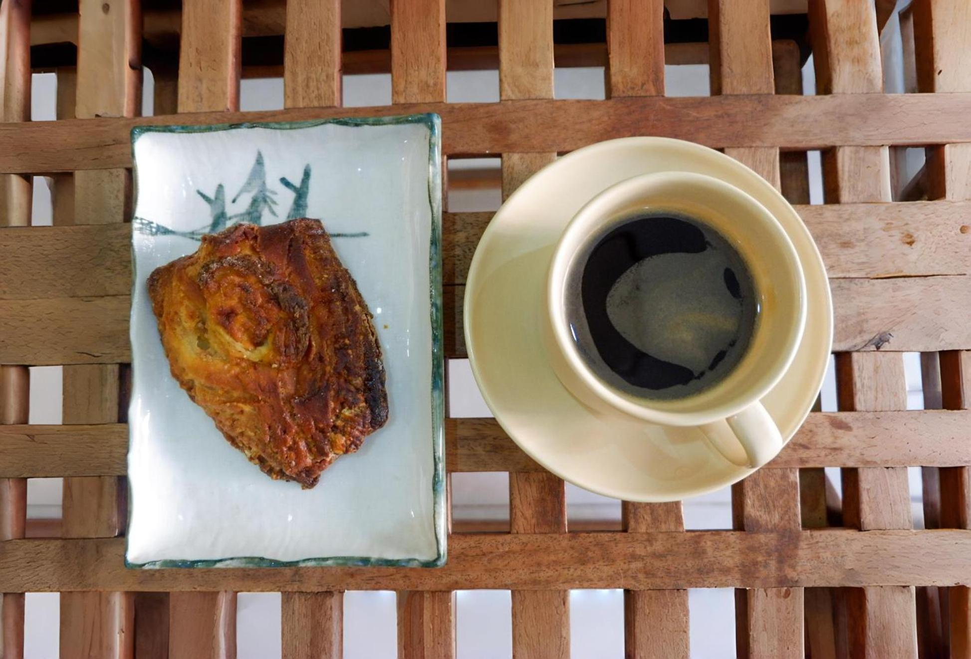 Non Pakse Hostel & Coffee House Ngoại thất bức ảnh