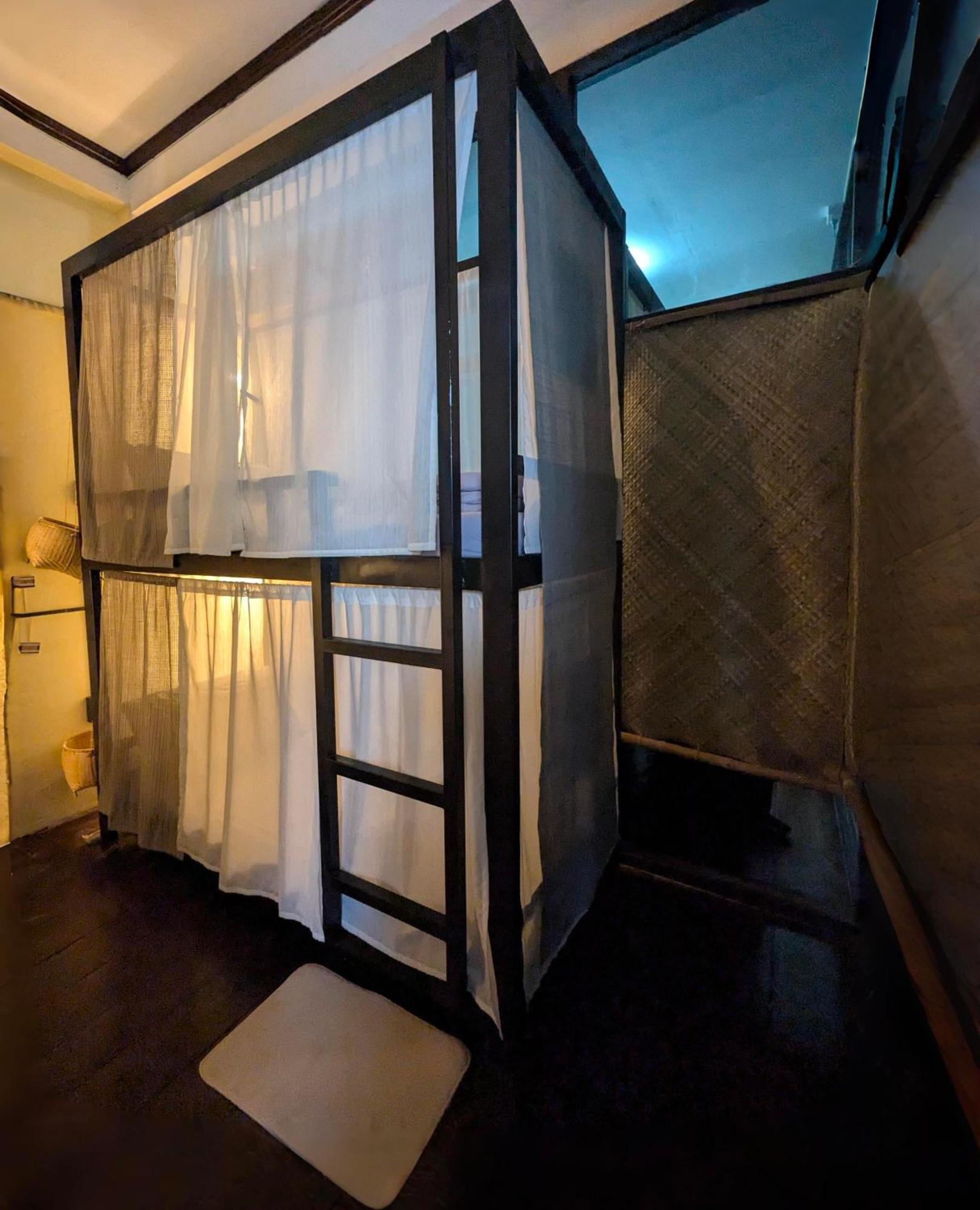 Non Pakse Hostel & Coffee House Ngoại thất bức ảnh