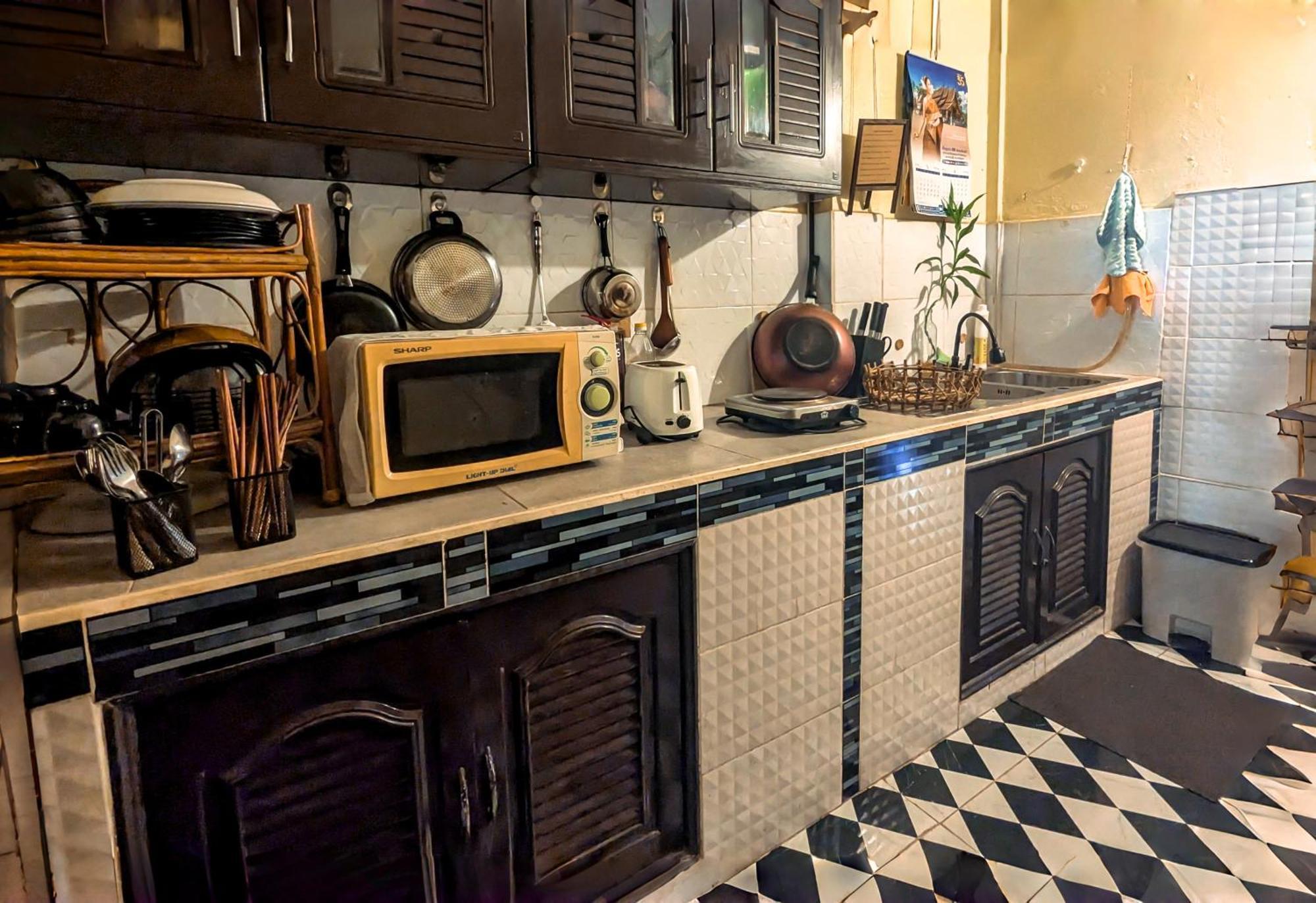 Non Pakse Hostel & Coffee House Ngoại thất bức ảnh